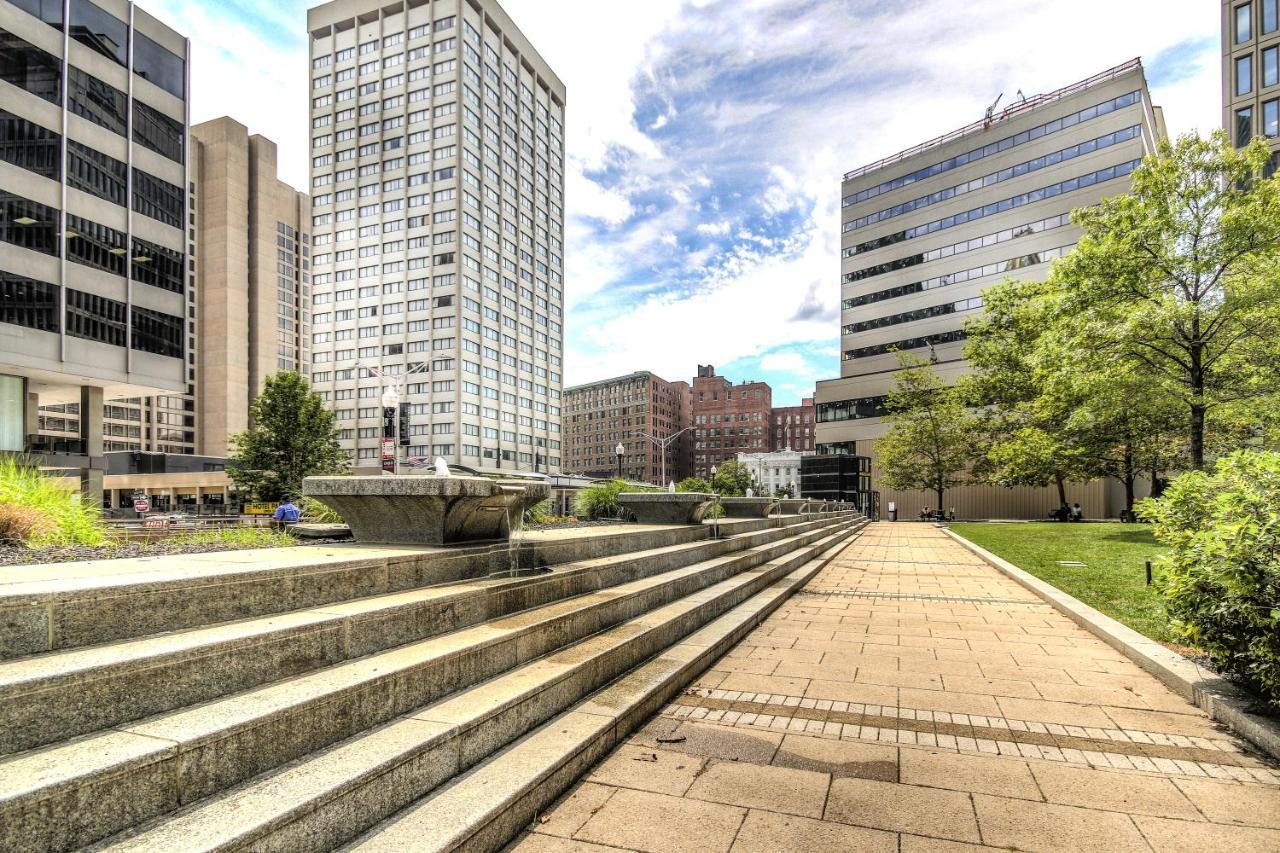 Chase Penthouse At 39 West Baltimore Inner Harbor Convention Center Free Indoor Parking One And Two Bedrooms Exterior foto