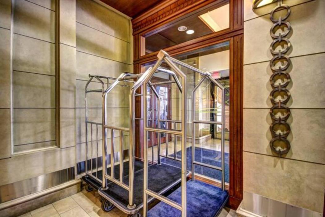 Chase Penthouse At 39 West Baltimore Inner Harbor Convention Center Free Indoor Parking One And Two Bedrooms Exterior foto